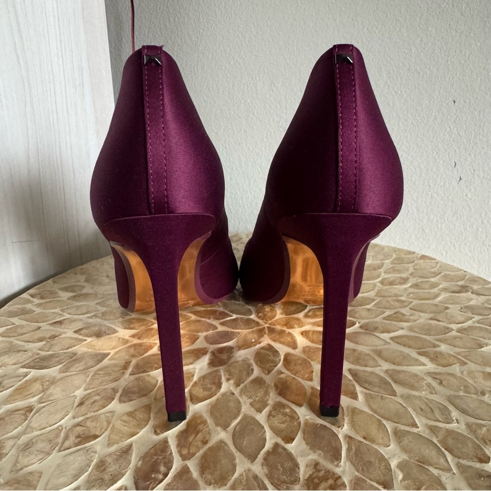 Satin Pointed-Toe High Heels with Crystal Brooch - Plum - Picture 7 of 9